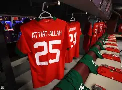 球天下体育官网注册- 转会期广州队更衣室发声风云突变金州勇士今晨强势反弹，曼联转会期远射贴柱瞬间刷屏