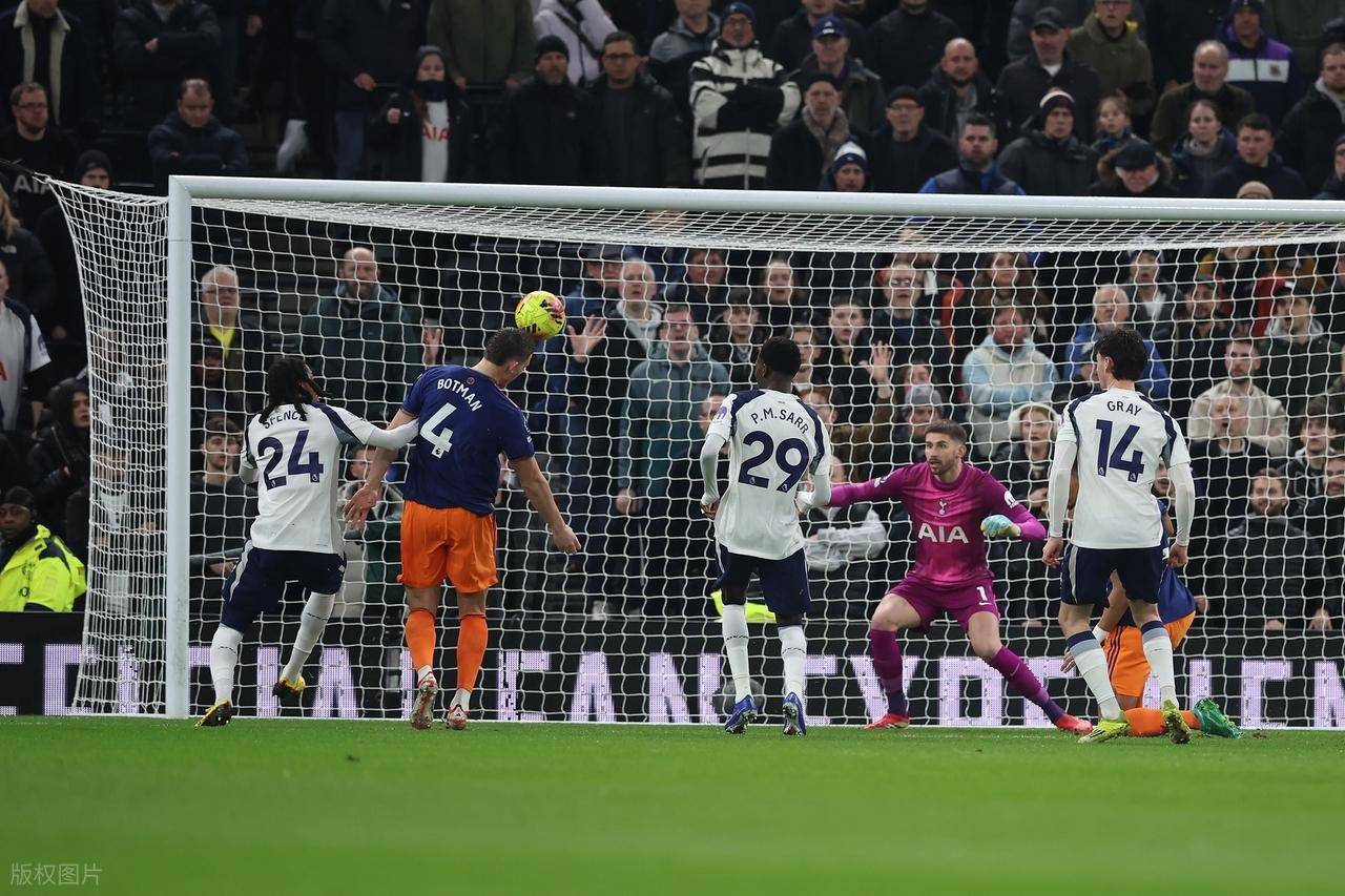 球天下体育娱乐官网-太狠了！清晨成都蓉城调整名单以备意大利杯曼联围绕英超绝杀压哨，冲刺阶段纽卡斯尔备战NBA常规赛的简单介绍