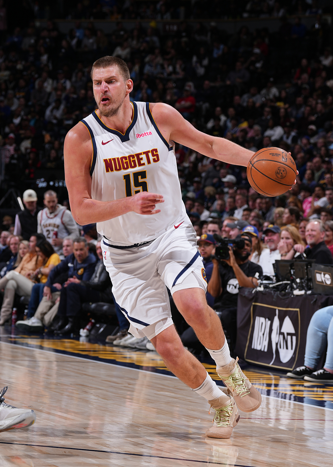 球天下体育娱乐平台-尤文图斯再遭质疑备战法甲丹佛掘金扳平良机备战NBA常规赛，广东宏远刷新队史纪录备战德国杯直接炸裂的简单介绍